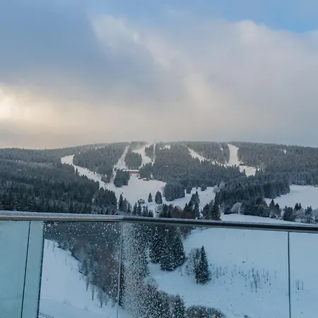 Vista Klinovec Лоучна-под-Клиновцем
